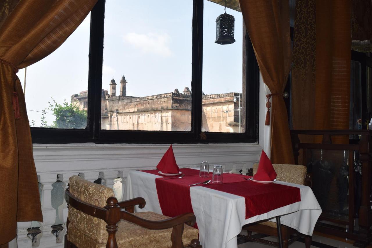 Mpt Sheesh Mahal, Orchha Hotel Exterior foto